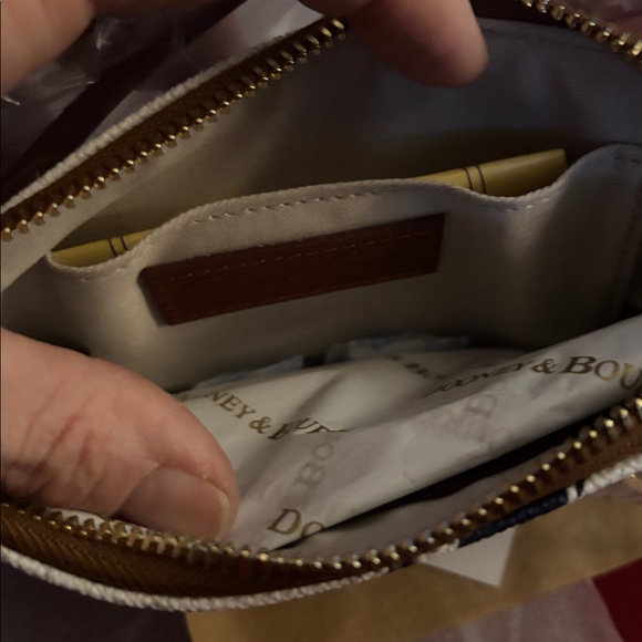 Dooney Bourke 🆕 Penn state Sports Print Wristlet Nittany lions psu proud - Picture 7 of 8